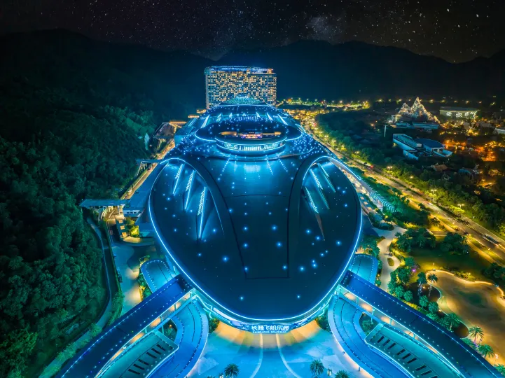 Chimelong Spaceship Park – سفينة الفضاء تشانغلونغ