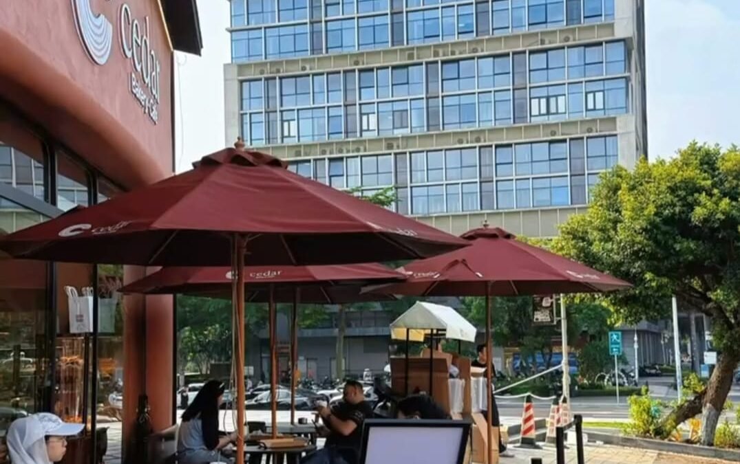 Cedar Bakery & Cafe مخبز ومقهى سيدار