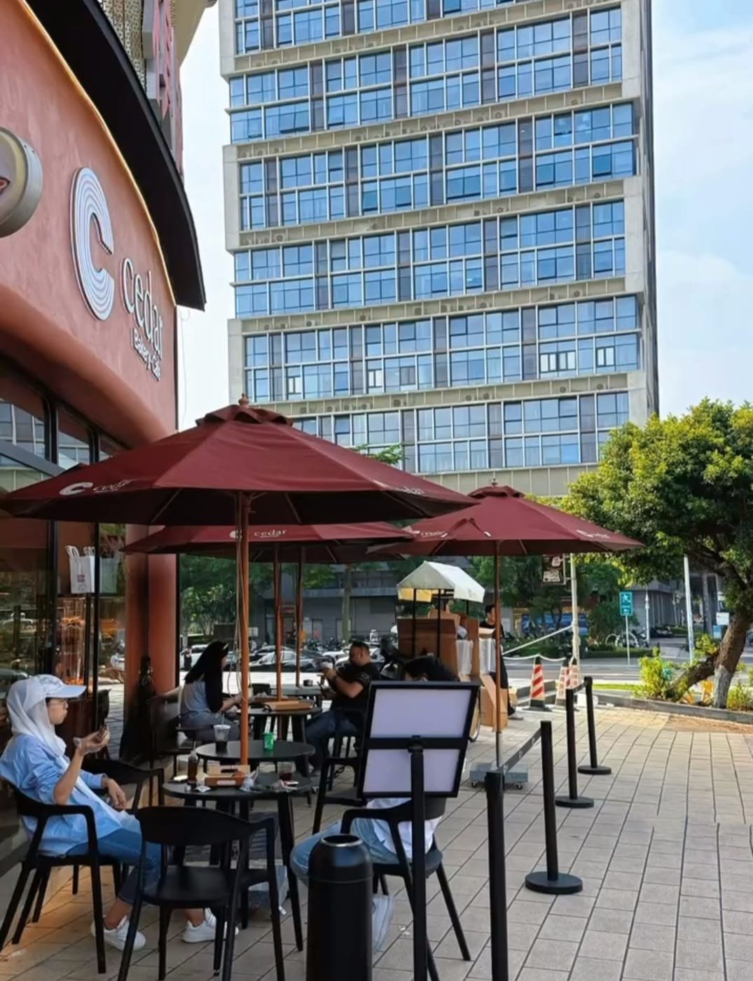 Cedar Bakery & Cafe مخبز ومقهى سيدار